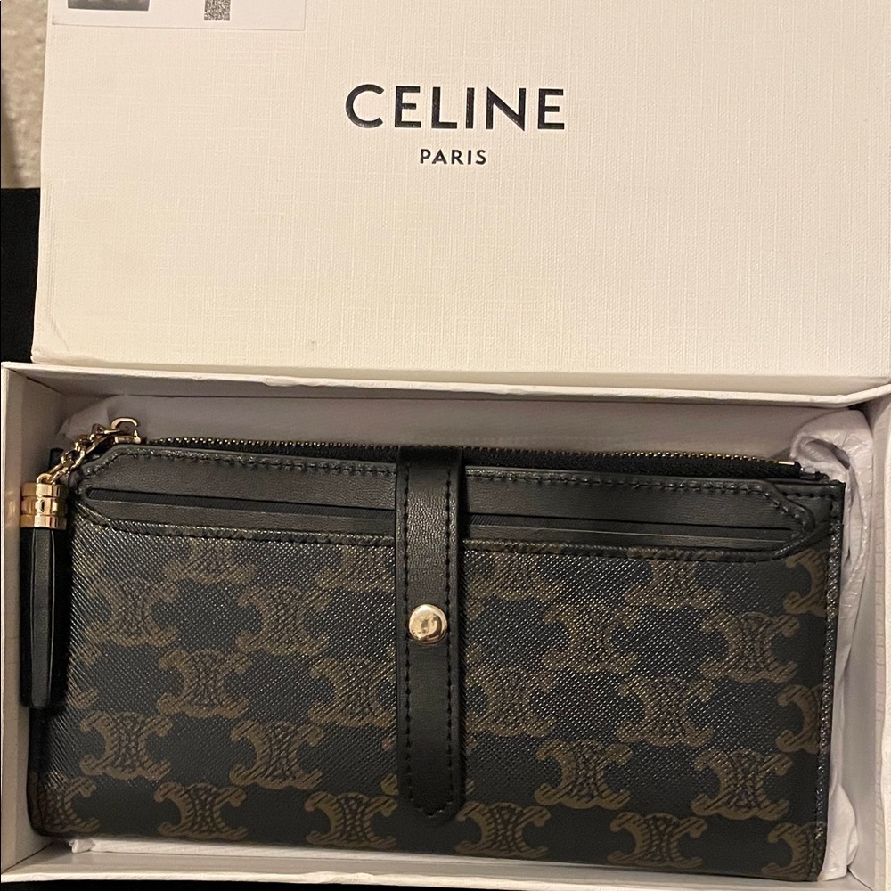 Black and Brown Triomphe Zip Card Wallet. Closet clearout no returns.